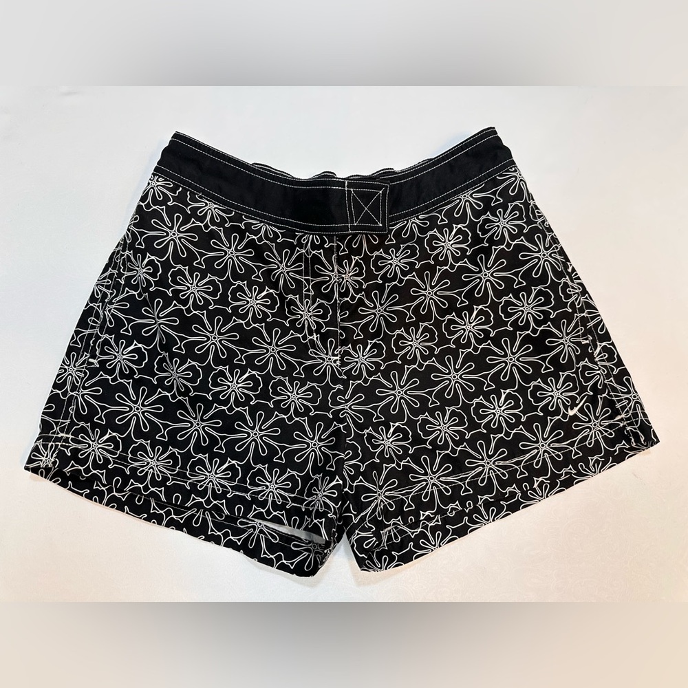 Nike Black Floral Women's Sport Shorts